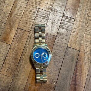 Marc Jacobs Gold Watch